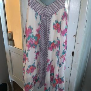 Floral flowy shift dress